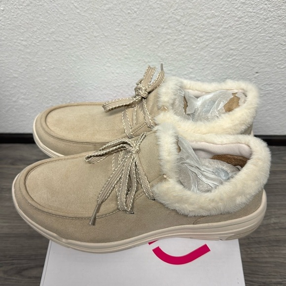 Ryka Water-Repellent Lace-Up Cozy Ankle Boots - Avid - Picture 6 of 6